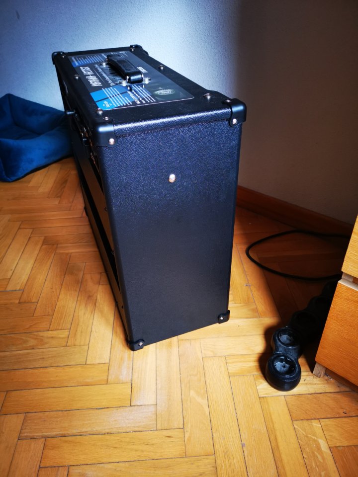 Combo Boss Katana Artist Gen 3 + Boss BT-Dual Bluetooth Adaptor