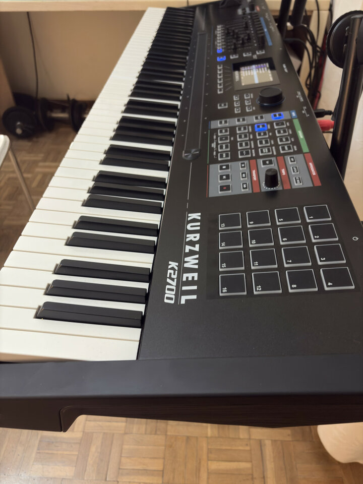Kurzweil K2700 de segunda mano · Foto 2 de 8 · Madrid · 1800 €
