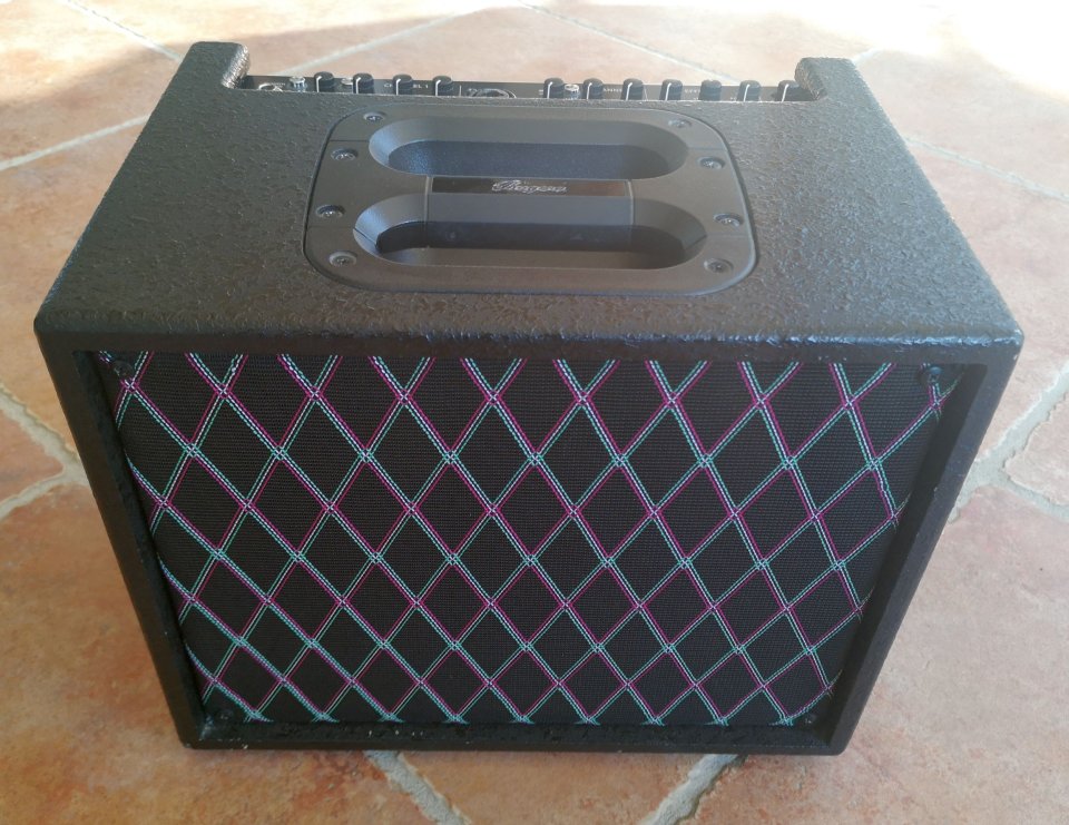 Bugera AC 60, amplificador para guitarra acústica y voz