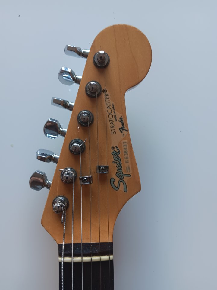 Squier stratocaster serie E Japan 1984-1987 REBAJADA