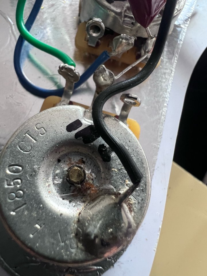 Fender Stratocaster de segunda mano · Foto 7 de 10 · Bizkaia · 550 €