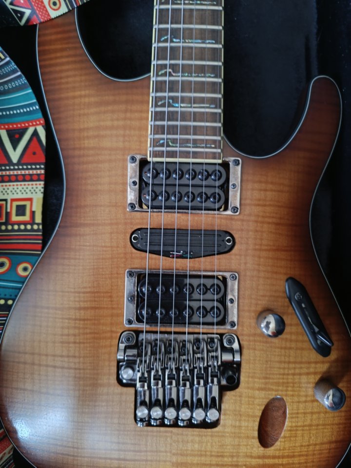Ibanez S770fm + pastillas extra de segunda mano · Foto 2 de 10 · Zaragoza