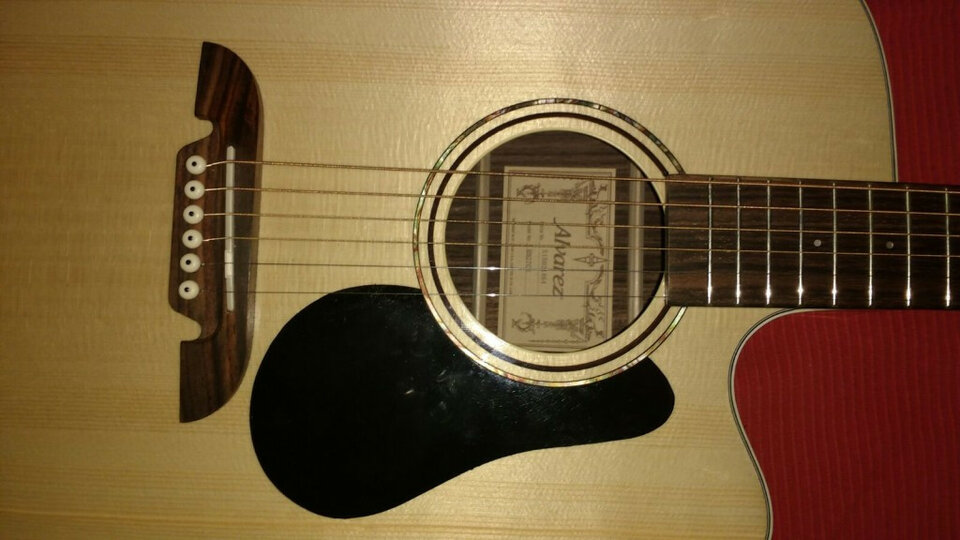 Electro acústica Álvarez RD 27 CE