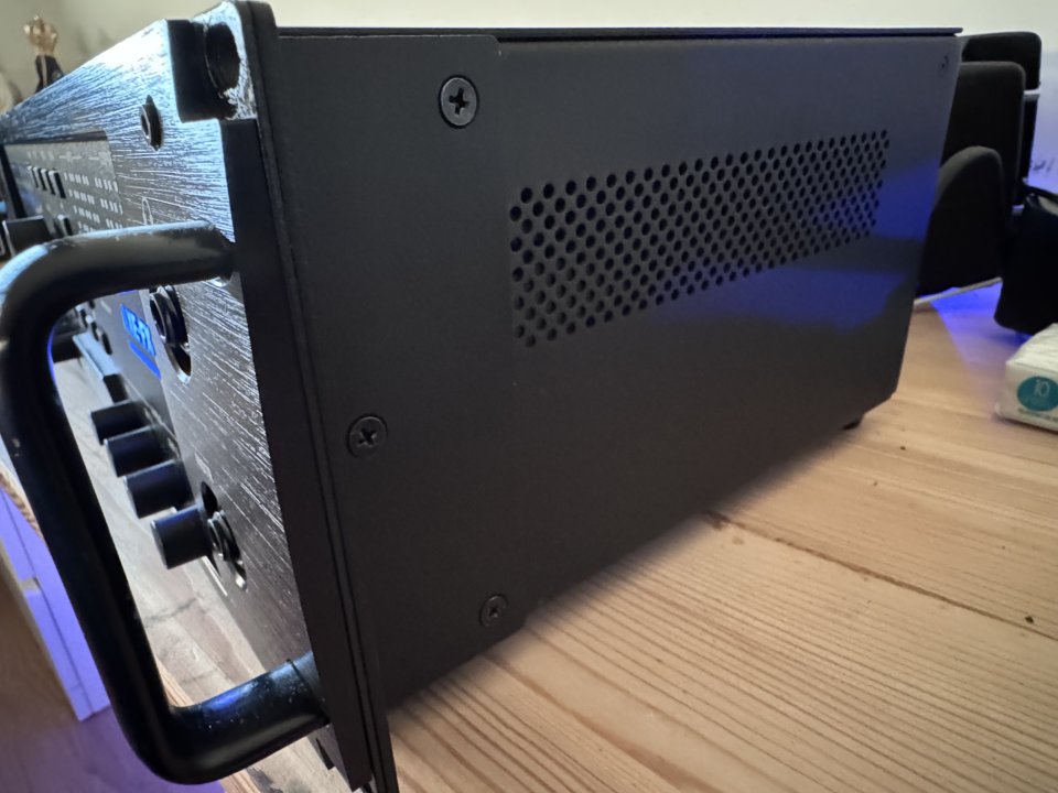 AXE FX III de segunda mano · Foto 2 de 6 · Madrid · 1850 €
