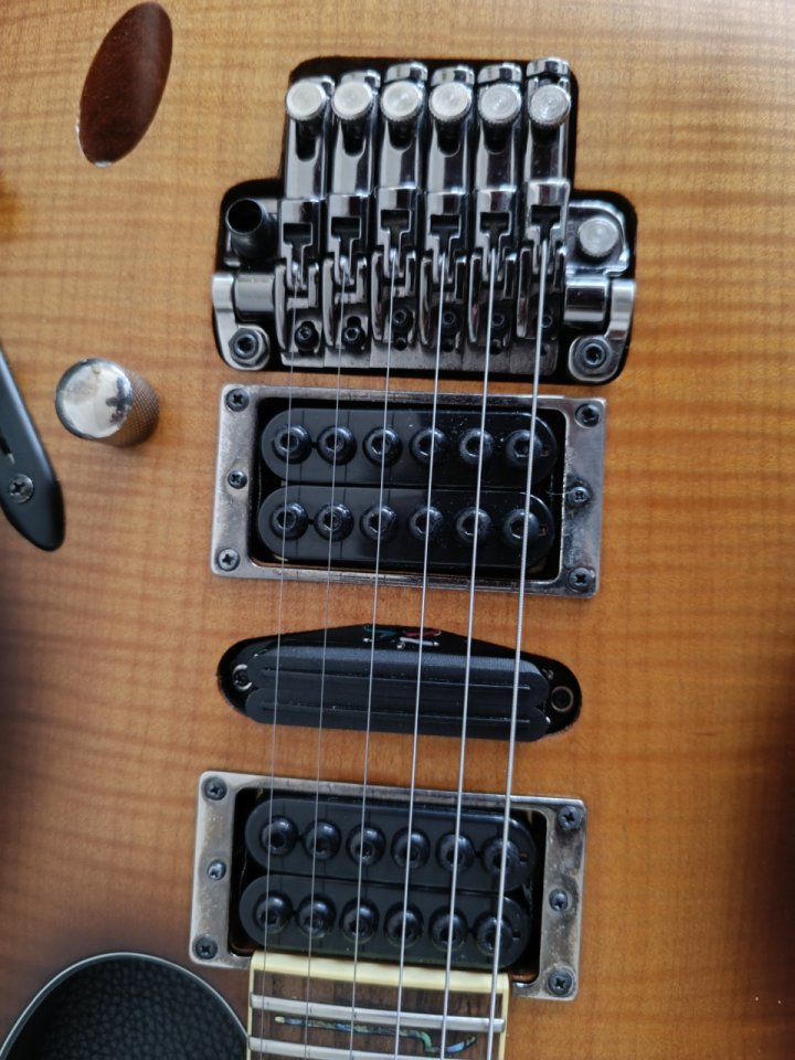 Ibanez S770fm + pastillas extra de segunda mano · Foto 5 de 10 · Zaragoza