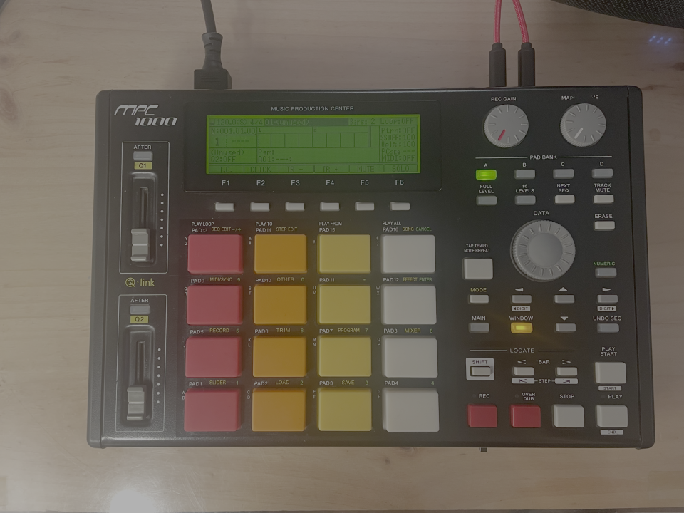 AKAI MPC1000
