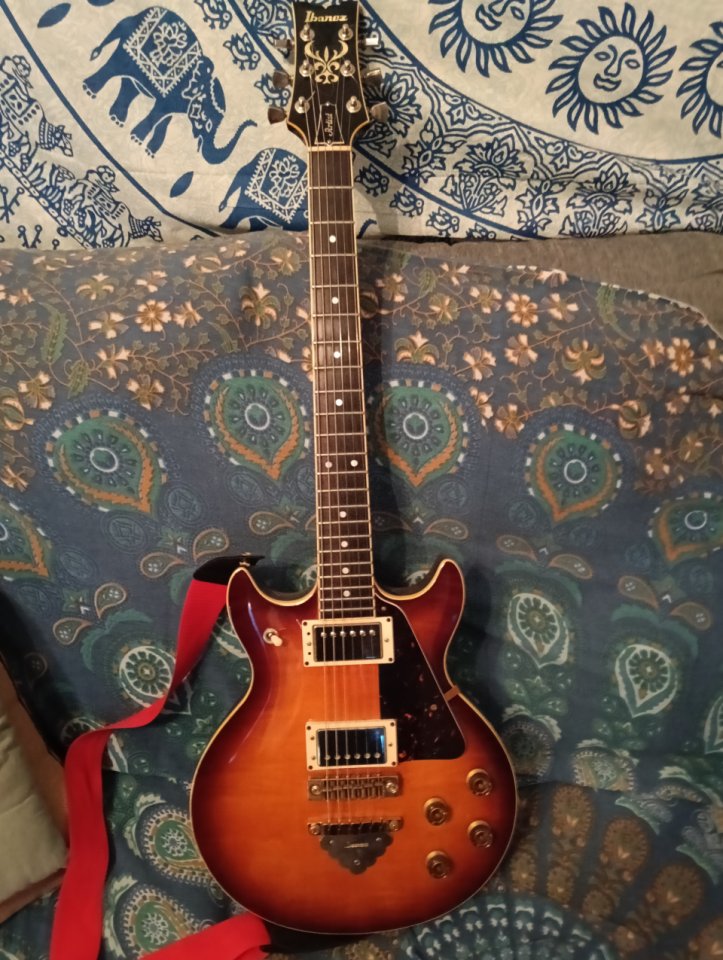 Ibanez Artist AR 100 Japan de segunda mano · Barcelona · 1000 €