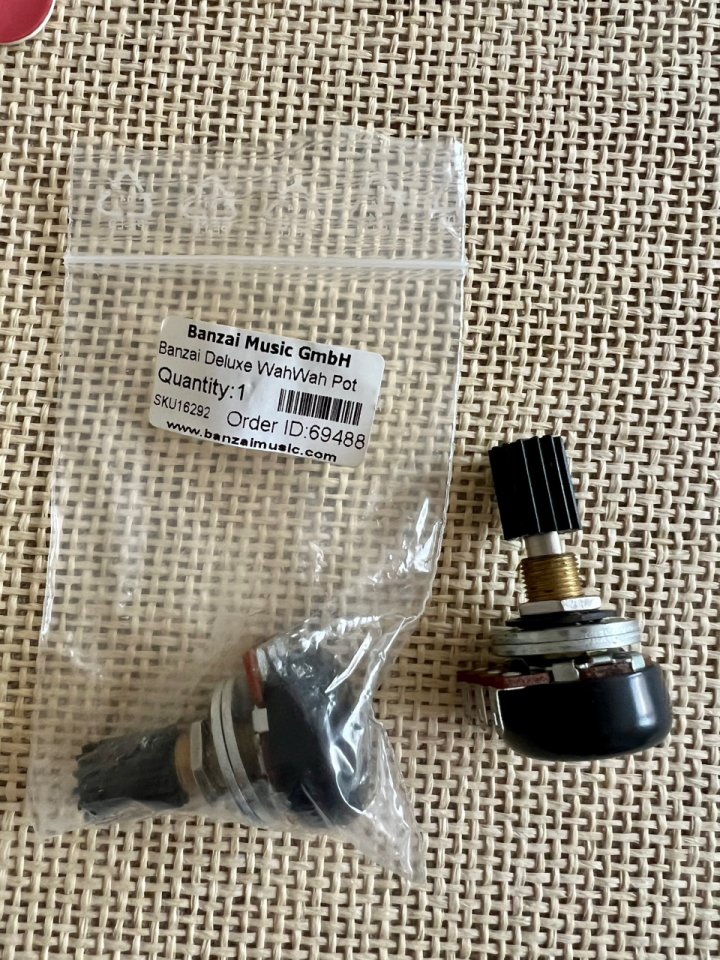 Componentes Wah Wah de segunda mano · Foto 4 de 6 · Barcelona · 1 €