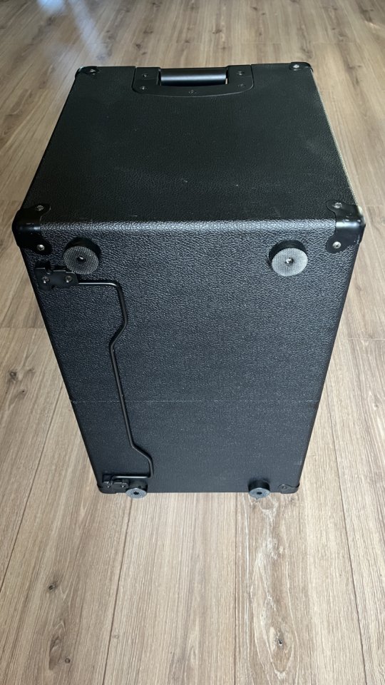 Pantalla Activa Laney LFR-112 FRFR de segunda mano · Foto 6 de 6 · Girona · 300 €
