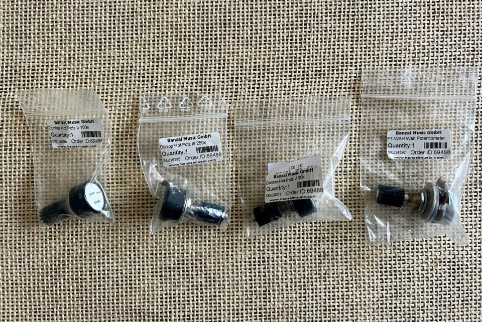 Componentes Wah Wah de segunda mano · Foto 6 de 6 · Barcelona · 1 €