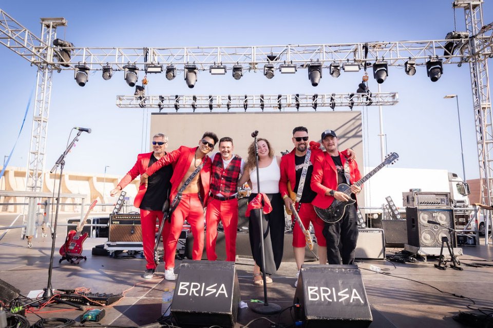 Buscamos cantante rock para proyecto en marcha de segunda mano · Foto 3 de 3 · Málaga