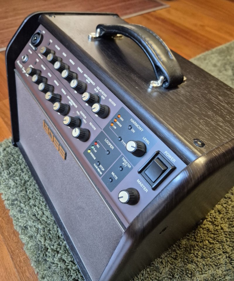 Amplificador Acústica BOSS Singer Live