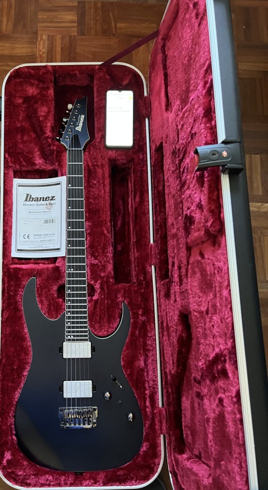 Ibanez RG5121 Prestige de segunda mano · Foto 1 de 9 · Madrid · 1450 €