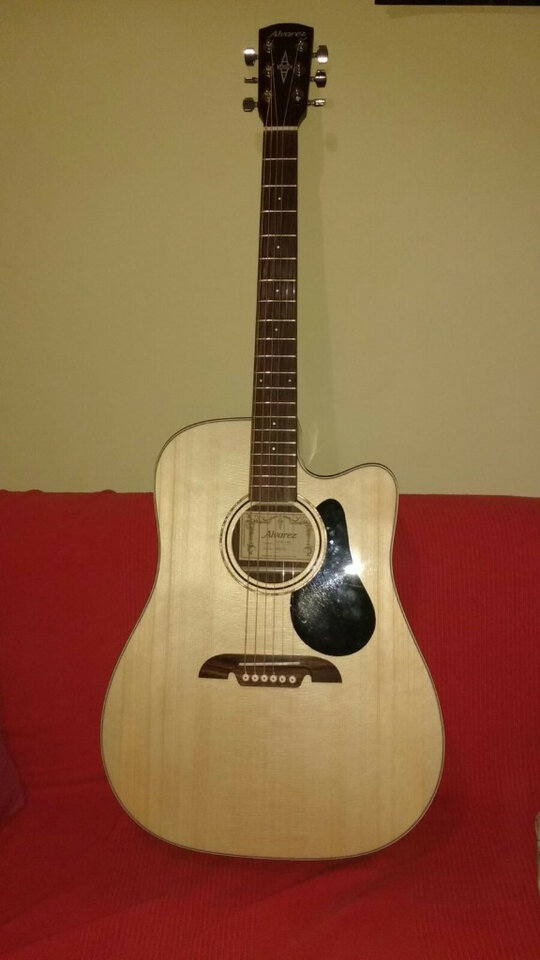 Electro acústica Álvarez RD 27 CE de segunda mano · Foto 2 de 5 · Sevilla · 150 €