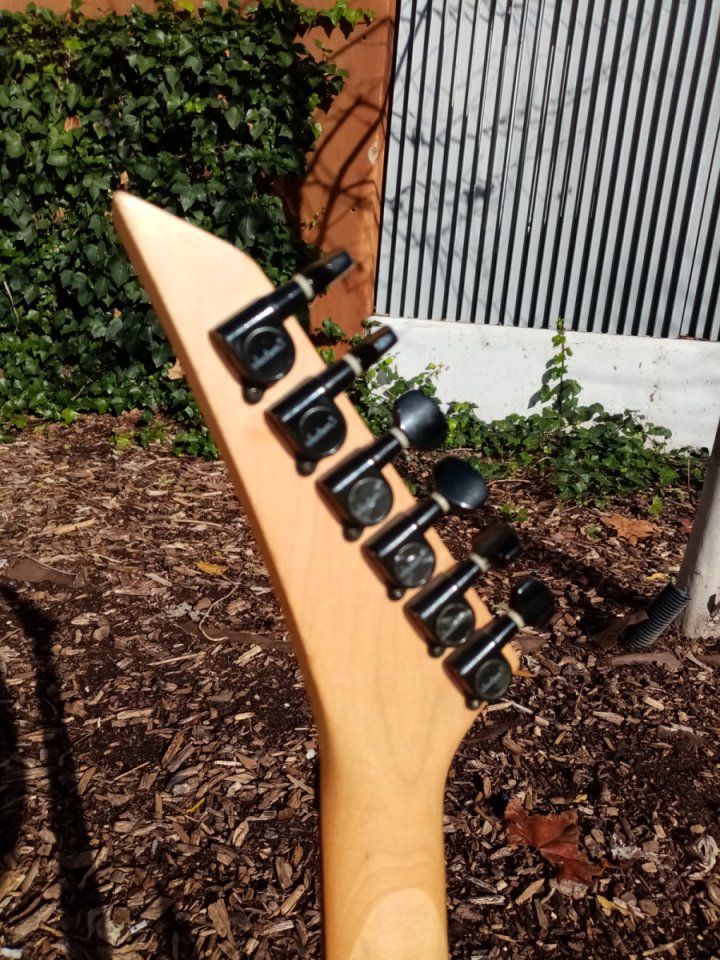 Jackson PS2 Made in Japan 1996 HSS - guitarra eléctrica