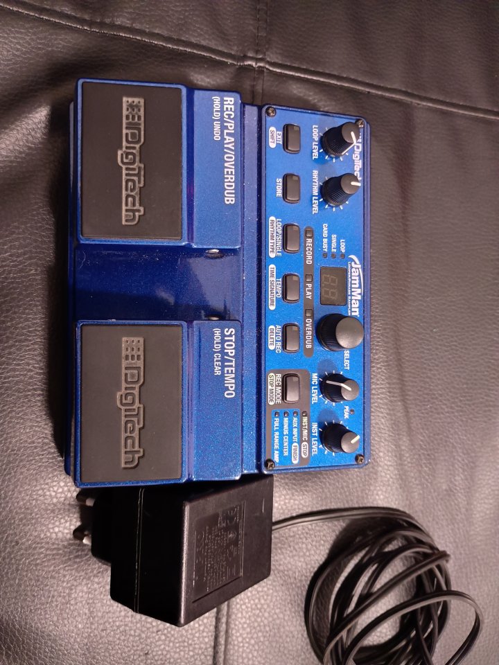 Pedal Digitech jamman looper de segunda mano · Foto 1 de 5 · Málaga · 100 €