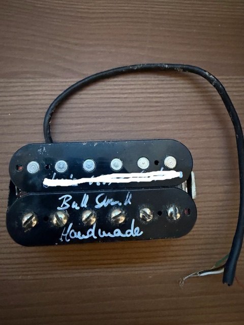 Pastilla humbucker Bull Skull