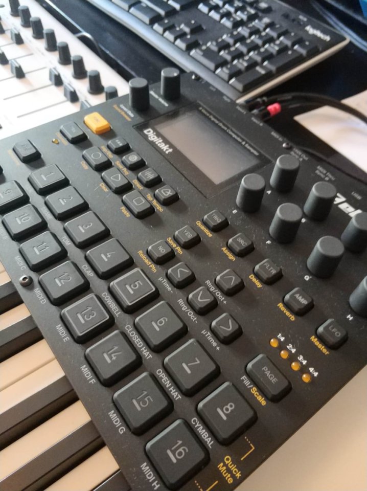 Elektron Digitakt de segunda mano · Foto 3 de 3 · Pontevedra · 400 €