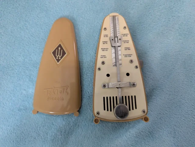 Metrónomo Taktell piccolo Wittner Antiguo de segunda mano · Foto 1 de 10 · Alicante · 25 €
