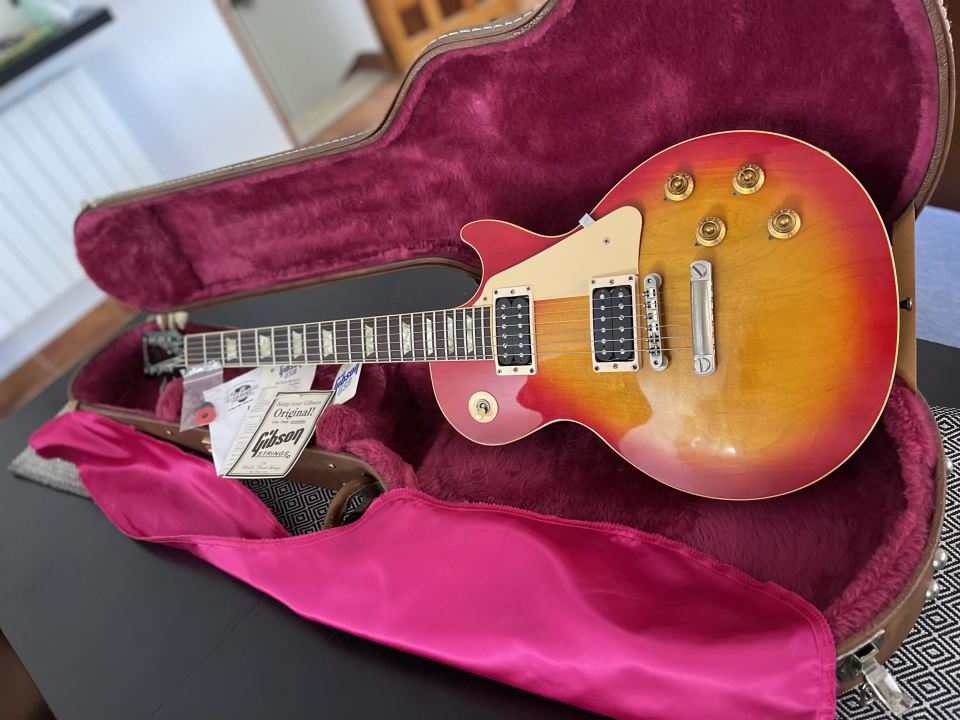 Gibson Les Paul Classic 1996 (Era Good Wood) + Estuche - 100% Original de segunda mano · Foto 2 de 9 · Madrid · 2190 €
