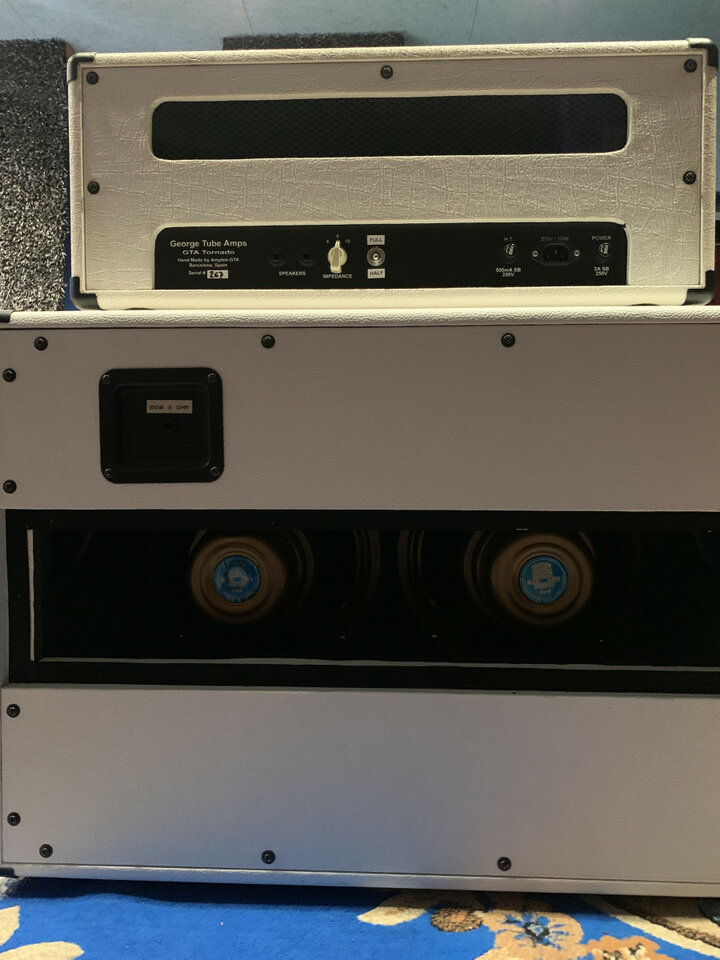 Amplificador guitarra George GTA Tornado Head+Cabinet 2x12