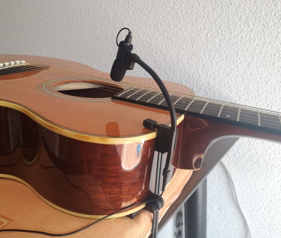 Reservado - The T.Bone Ovid CC 100 - Micrófono para guitarra acústica