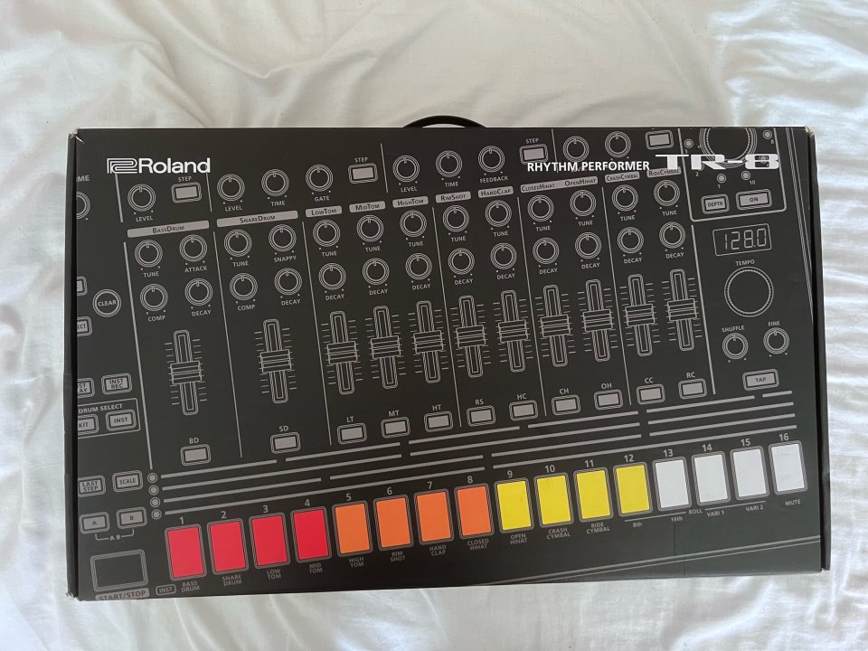 Roland tr8 de segunda mano · Foto 4 de 6 · A Coruña · 220 €