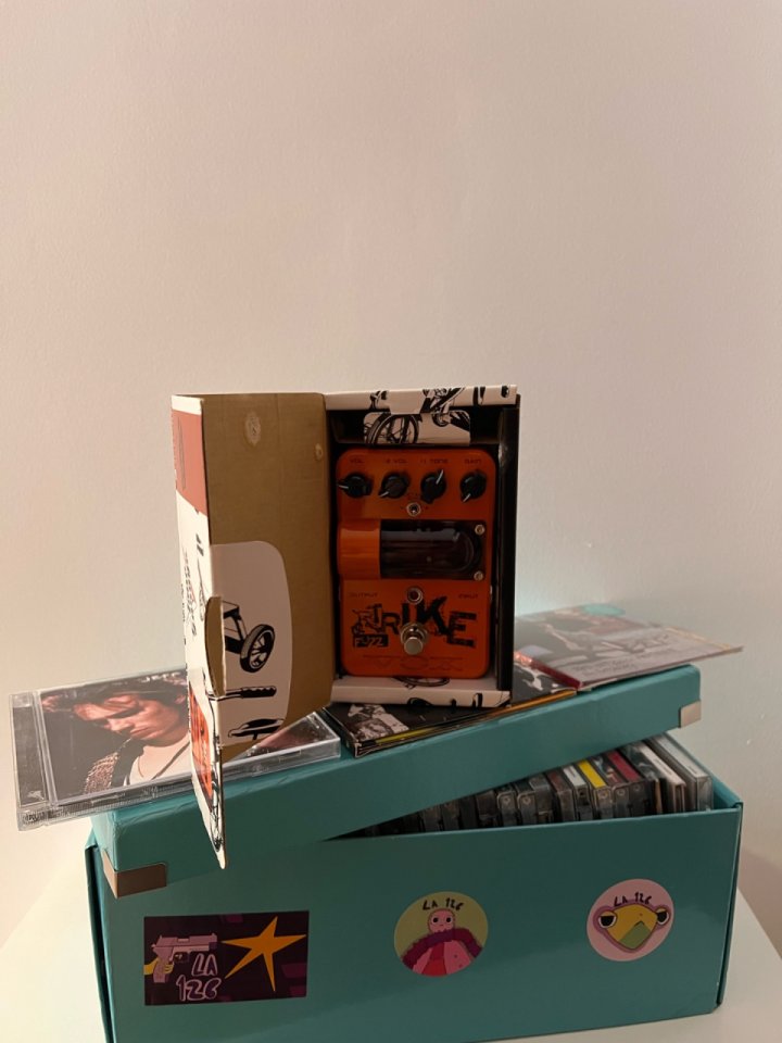 VOX Strike Fuzz de segunda mano · Foto 2 de 7 · Alicante · 95 €