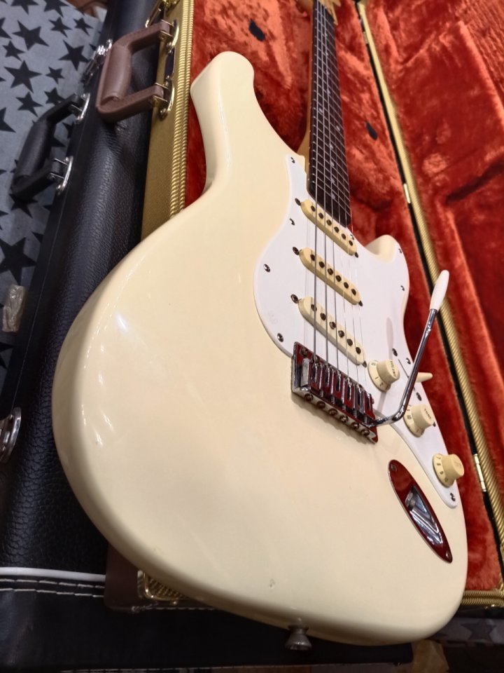 Fender Stratocaster MIJ Squier Series ( Black Label ) 1995. de segunda mano · Foto 4 de 10 · Barcelona · 800 €