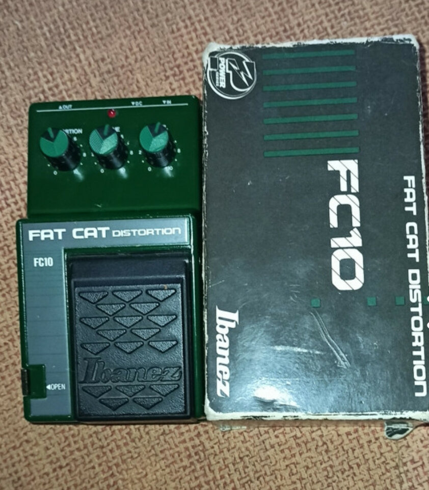 Pedal  ibanez Fat Cat FC10 Made un Japan. Podria cambiar por bajo jazz bass
