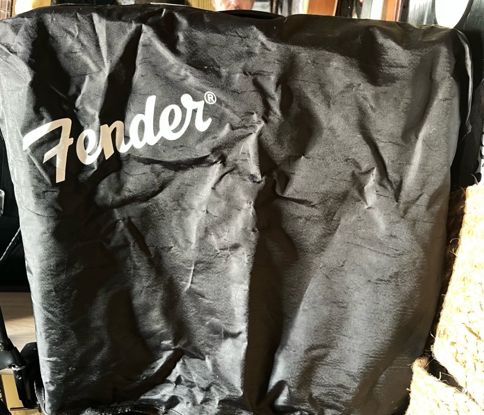 Fender Blues Jr de segunda mano · Foto 3 de 4 · Huelva · 400 €