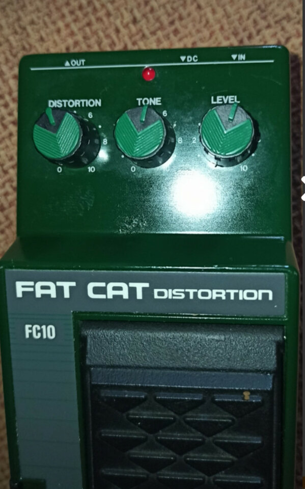 Pedal  ibanez Fat Cat FC10 Made un Japan. Podria cambiar por bajo jazz bass