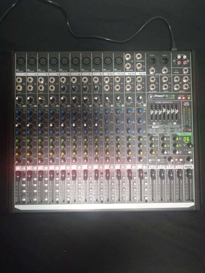 Mackie ProFX16v2 - Mesa de Mezclas Profesional de 16 Canales