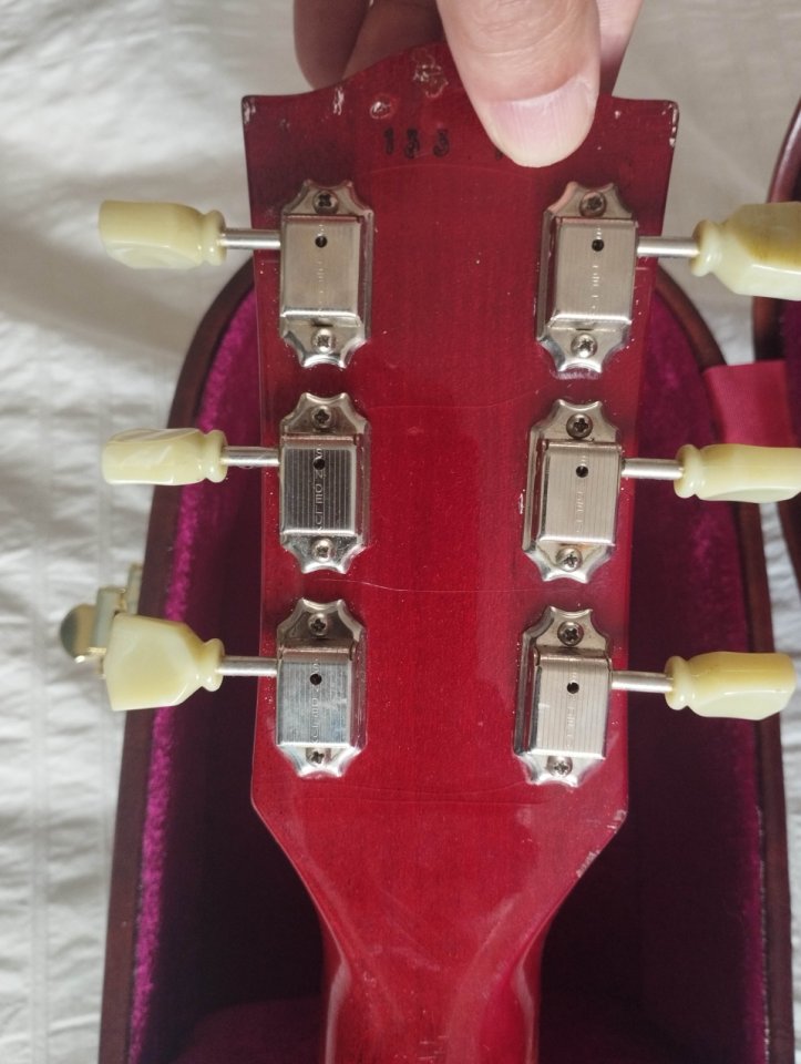 Guitarra General Vintage Tone Hollow King de segunda mano · Foto 3 de 10 · Madrid · 2100 €