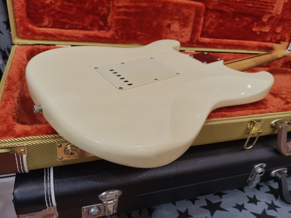 Fender Stratocaster MIJ Squier Series ( Black Label ) 1995. de segunda mano · Foto 7 de 10 · Barcelona · 800 €