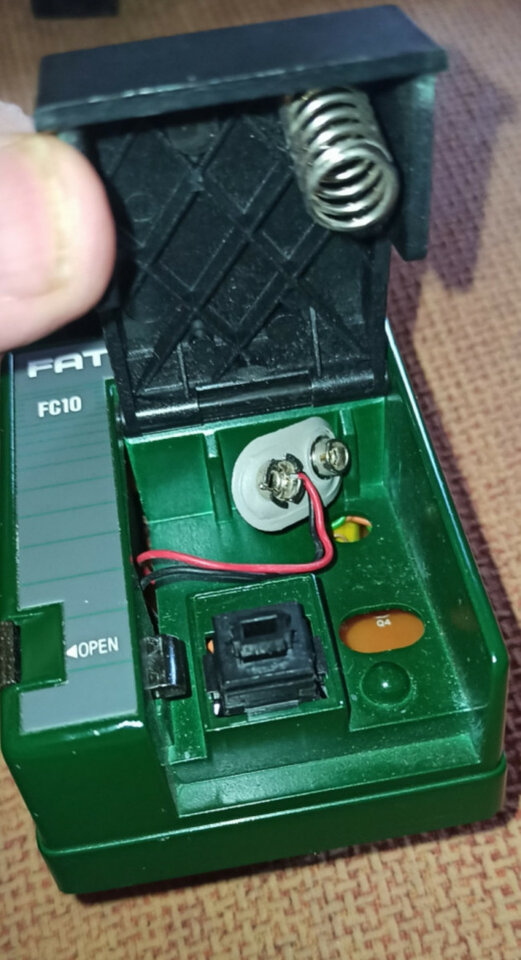 Pedal  ibanez Fat Cat FC10 Made un Japan. Podria cambiar por bajo jazz bass