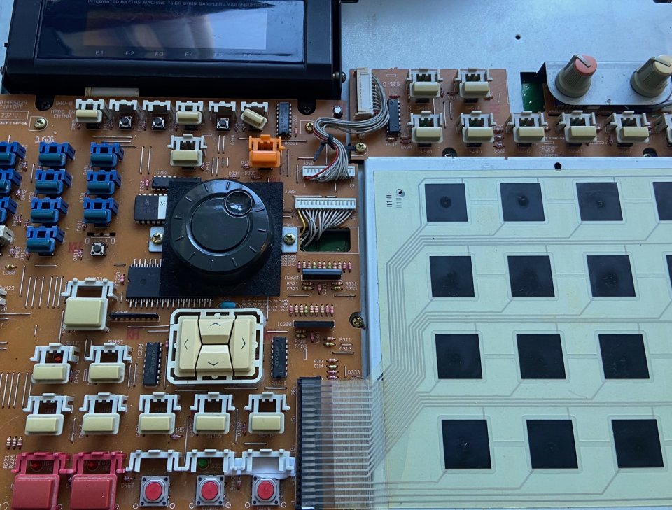 Reparación equipos audio y dj profesional