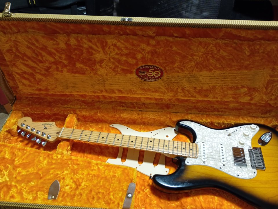 Fender 50th Anniversary American Series Stratocaster de segunda mano · Foto 2 de 10 · Illes Balears · 1500 €