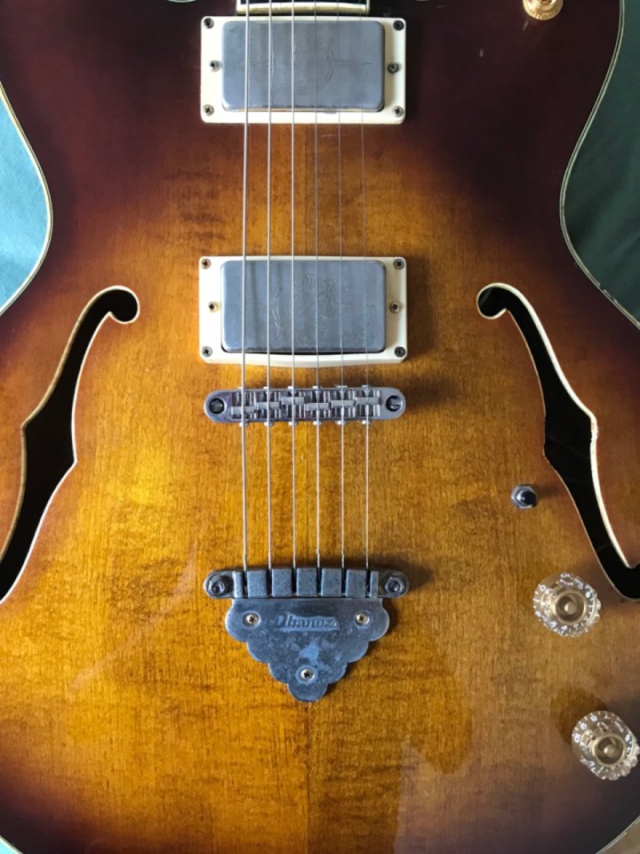 Ibanez 2630 - Precursora del model AS200