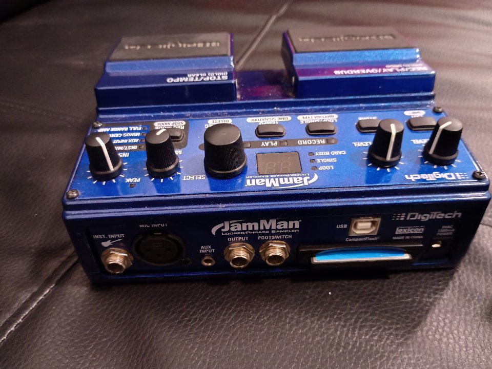 Pedal Digitech jamman looper de segunda mano · Foto 2 de 5 · Málaga · 100 €