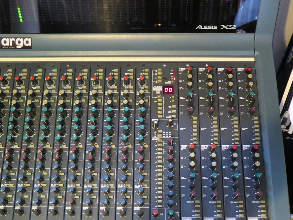 Mesa de mezclas Alesis x2 - 1994