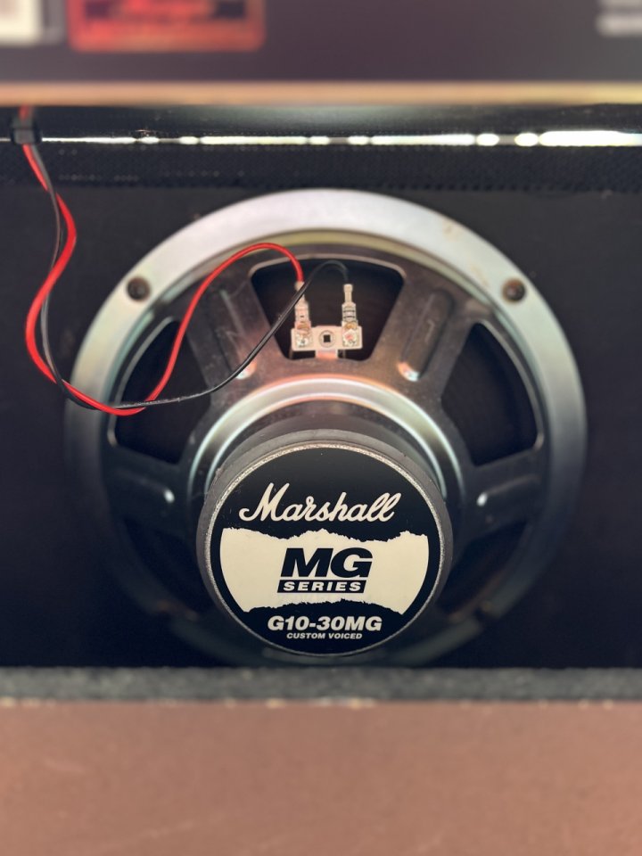 Marshall MG30dfx