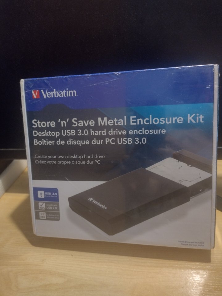 Verbatim Store 'n' Save Metal Enclosure Kit de segunda mano · Barcelona · 35 €