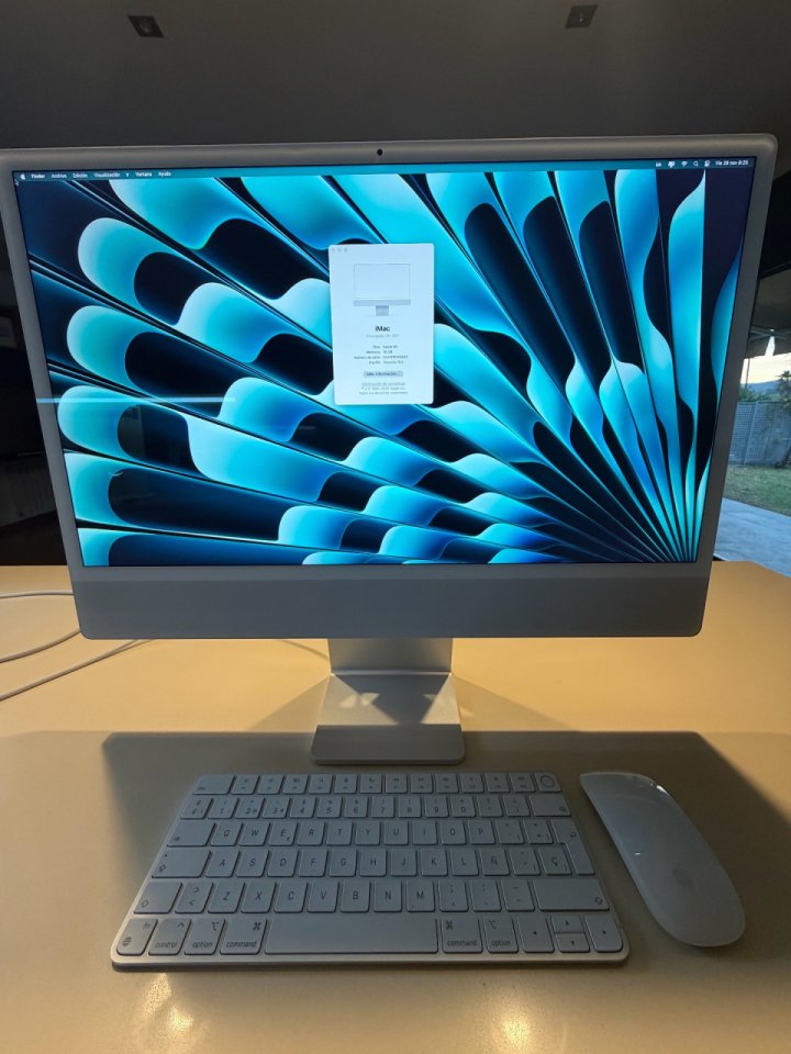 iMac 24” 2021 • 16 gb RAM • 512 gb