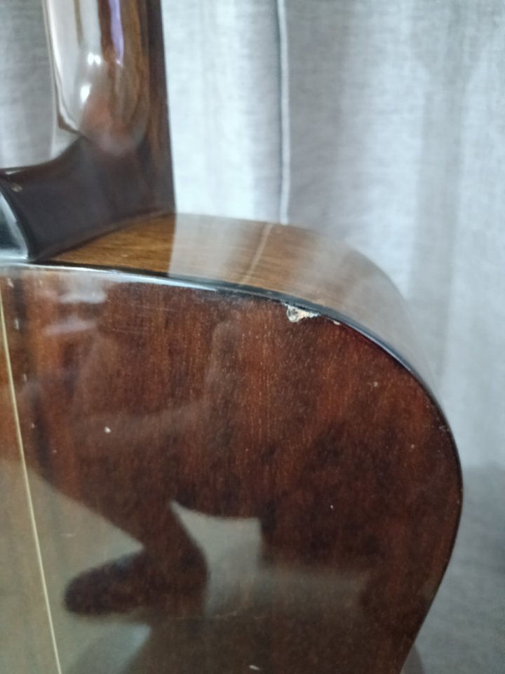 Guitarra Fender NewPorter Acústica 80s de segunda mano · Foto 10 de 10 · Alicante · 800 €