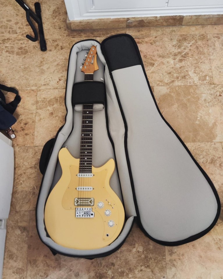 EASTMAN FullerTone DC'62 Desert Sand