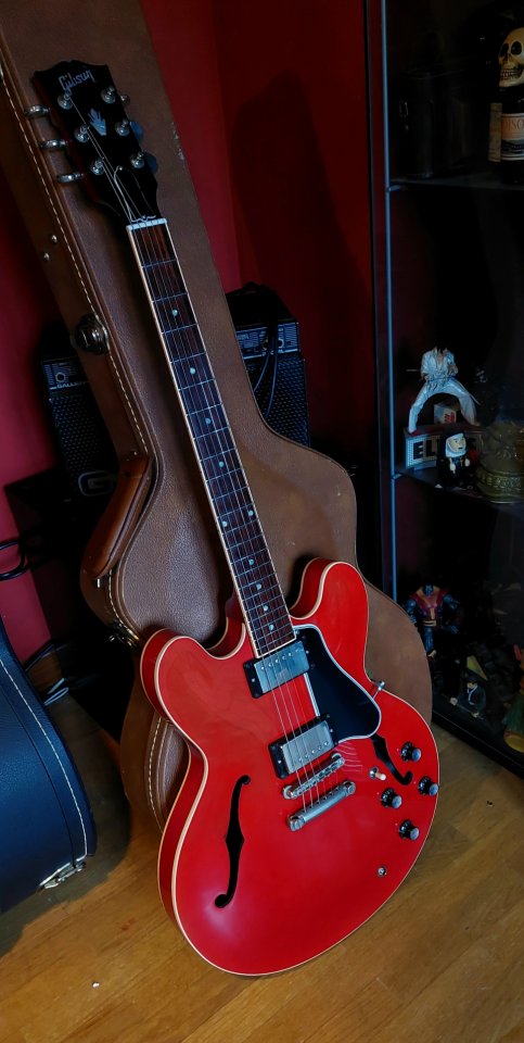 Gibson ES-335 Memphis Dot Cherry 2013 + pastillas Throbak [ENVIO INCLUIDO]