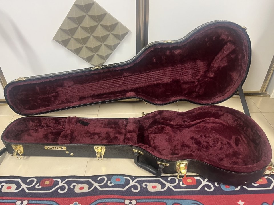 Gretsch G6134 Penguin Japón 2023 - Acabado flame maple sunburst