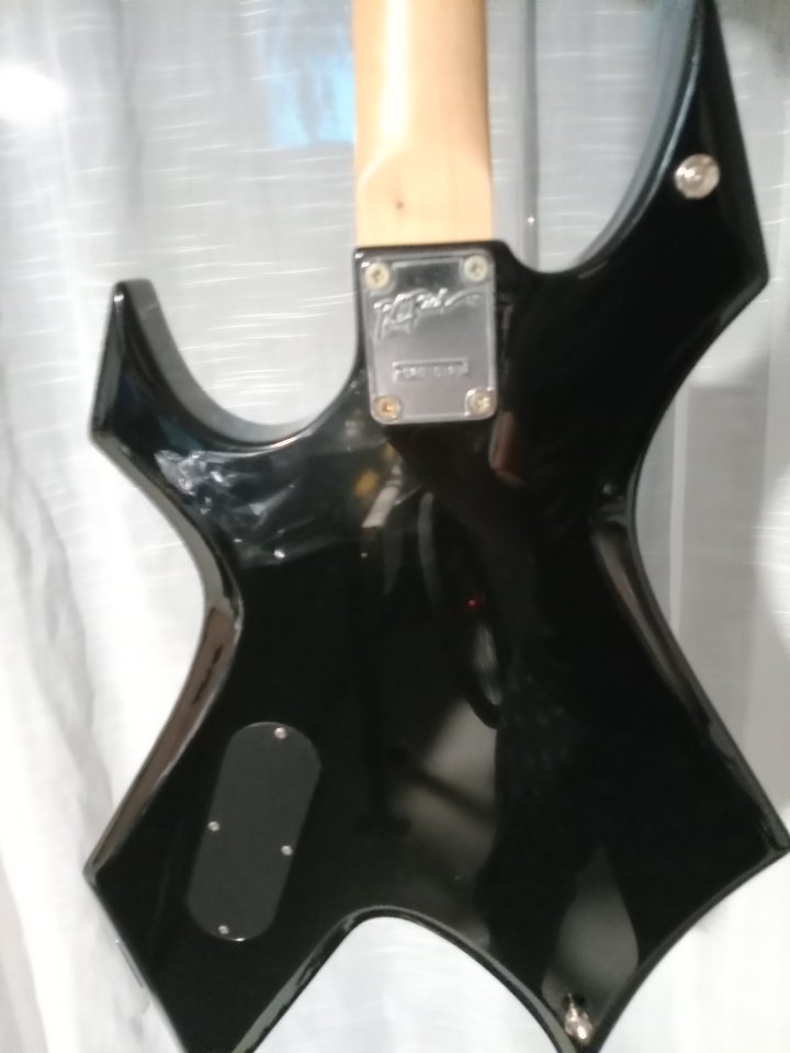 Bc.Rich Warlock Lovers Bundle de segunda mano · Foto 7 de 10 · Madrid · 465 €