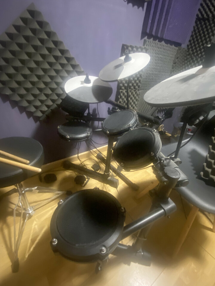 Bateria electrónica Alesis Debut Kit